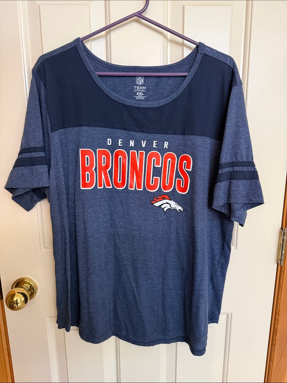 NFL Team Apparel Women's Tee in Heather Navy with White Print